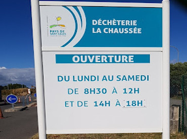Déchetterie à proximité de Saint-Révérend