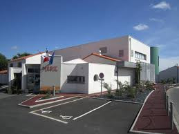 Mairie à Maché