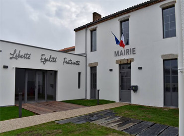 Mairie de St-Julien-des-Landes